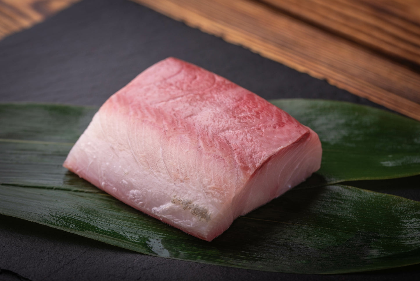 Fresh Hamachi Saku Bar (Nippon)